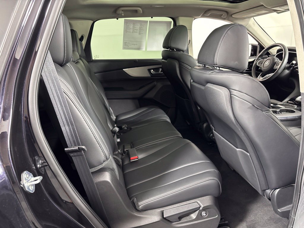 Certified 2024 Acura MDX w/ Technology Package FWD image 12