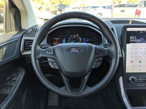 Certified 2024 Ford Edge SE image 14