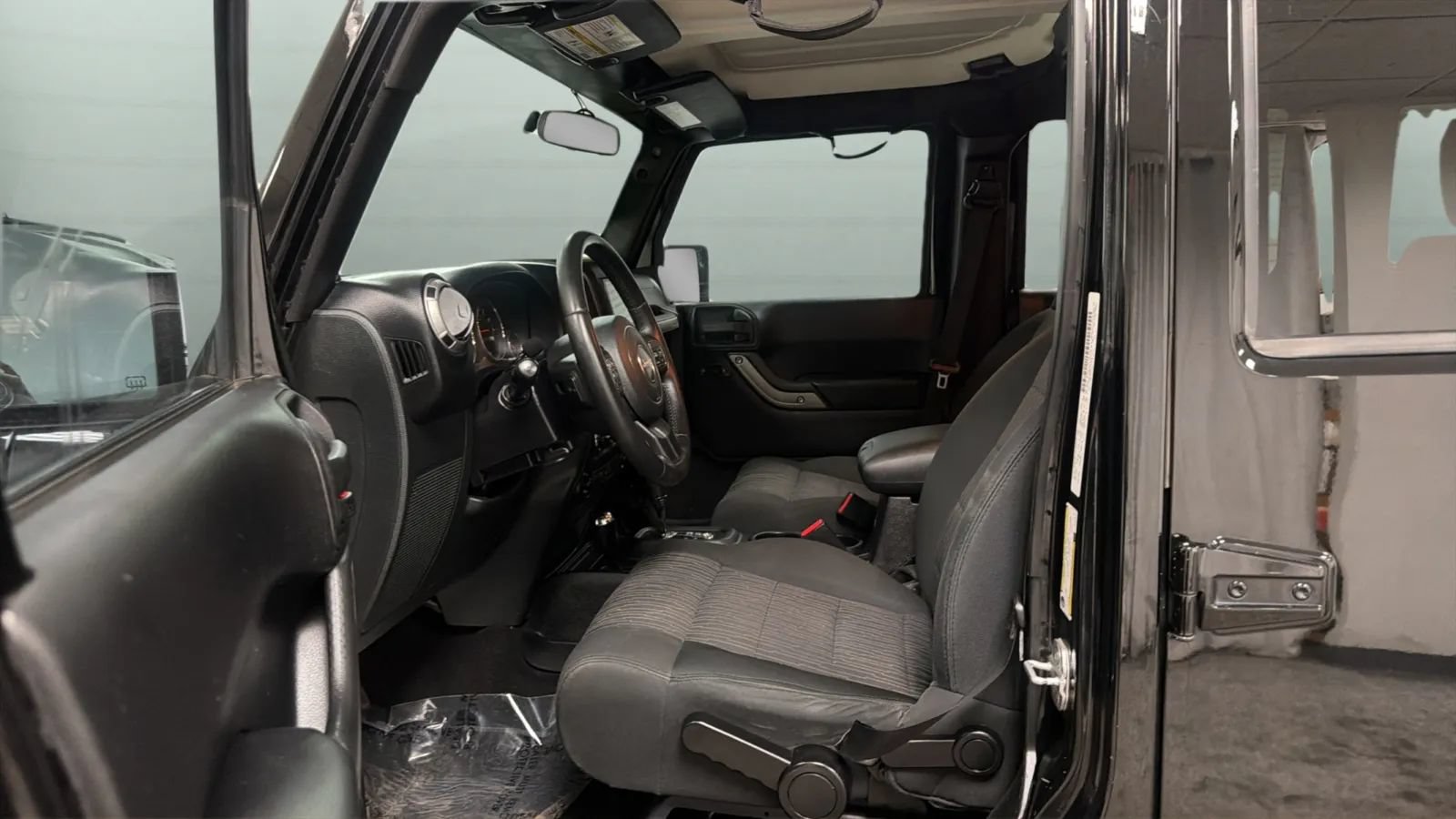 Used 2012 Jeep Wrangler Unlimited Sport AWD/4WD image 18