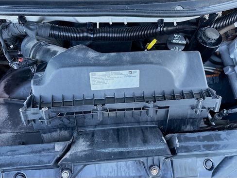 Used 2018 GMC Savana 2500 image 31