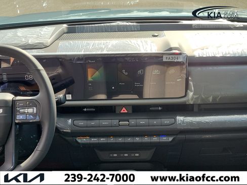New 2027 Kia Seltos S FWD image 17