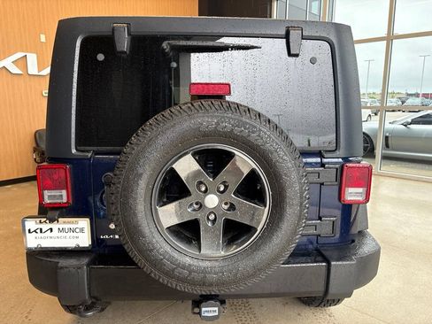 Used 2013 Jeep Wrangler Unlimited Sport AWD/4WD image 11