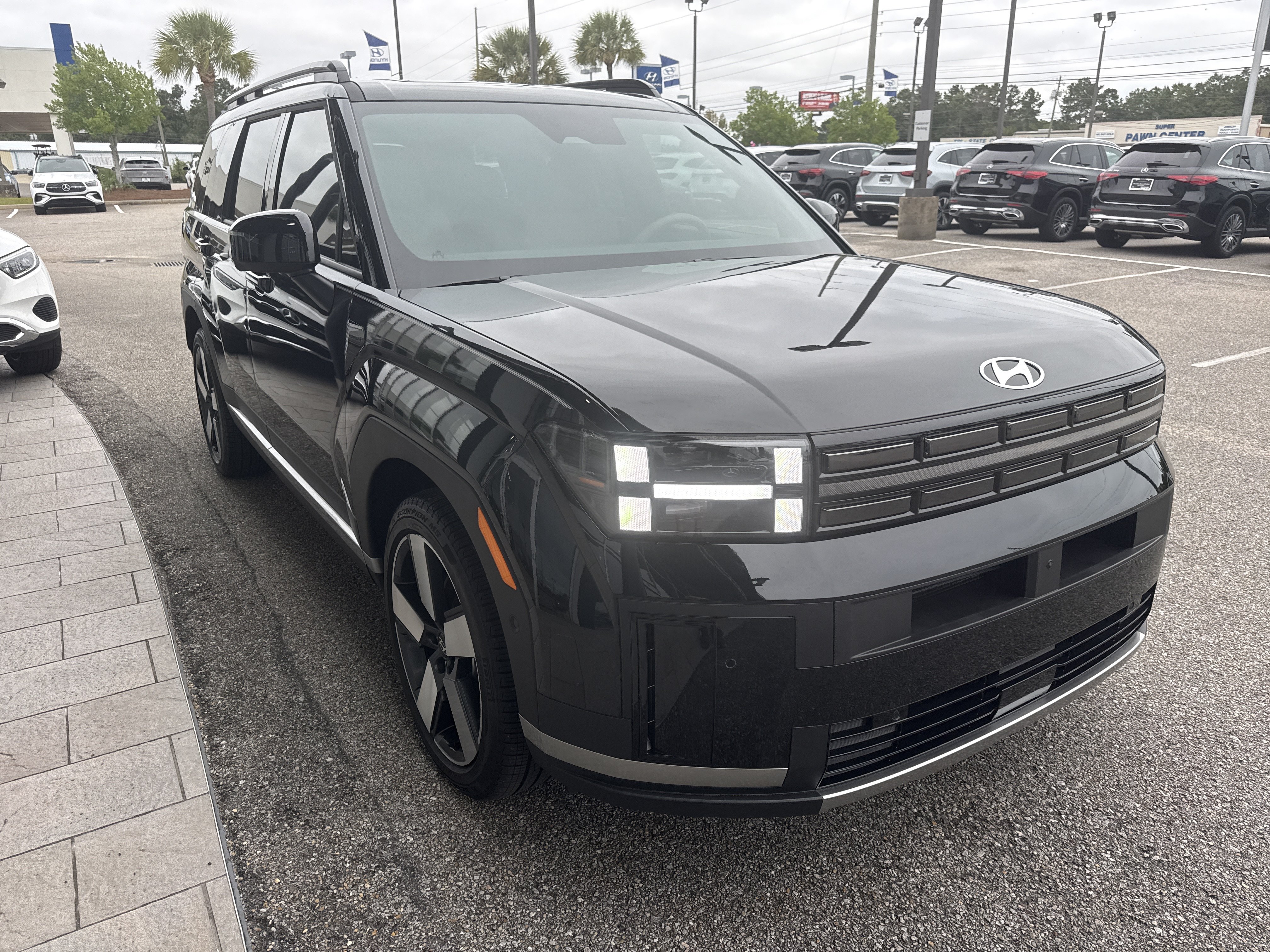 Used 2026 Hyundai Santa Fe Limited FWD image 6