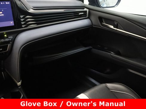 Used 2026 Toyota Camry SE w/ Multimedia Upgrade Package image 23