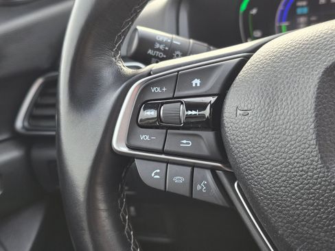 Used 2020 Honda Accord Touring image 35