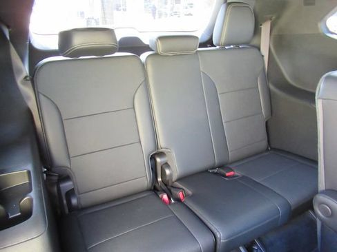 Used 2026 Buick Enclave Preferred FWD image 35