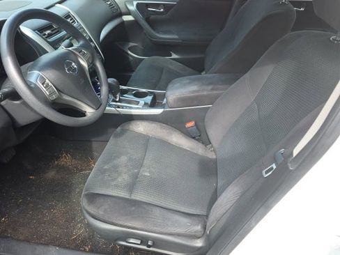 Used 2014 Nissan Altima 2.5 S w/ Sport Value Package image 19