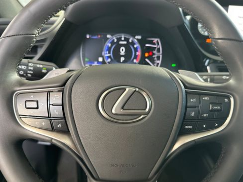 Used 2024 Lexus ES 350 w/ Premium Package FWD image 28