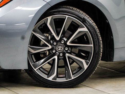 Used 2022 Toyota Corolla SE image 3