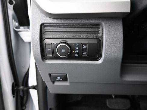 New 2026 Ford F350 XL w/ XL Chrome Package RWD image 11