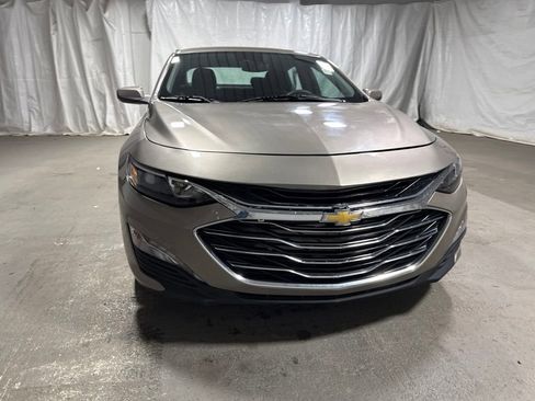 Used 2023 Chevrolet Malibu LT w/ Driver Confidence Package FWD image 2