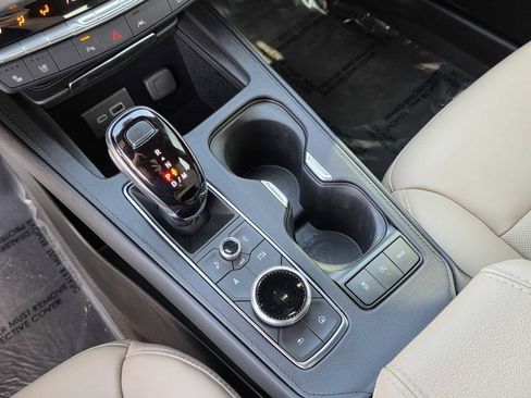 Used 2025 Cadillac XT4 Premium Luxury image 23