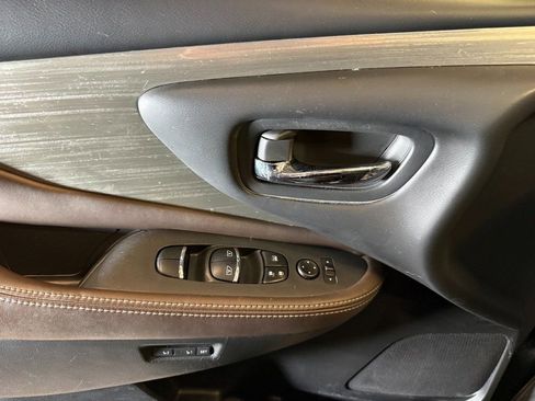 Used 2017 Nissan Murano SL w/ SL Technology Package image 18
