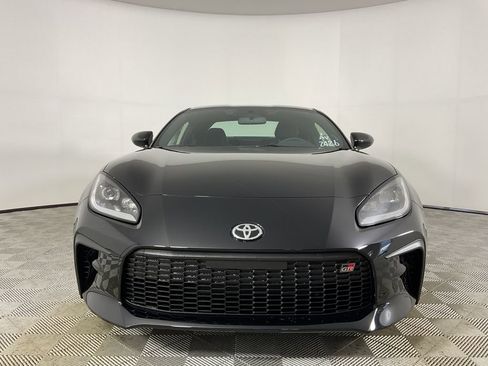 New 2025 Toyota GR86 Premium image 2