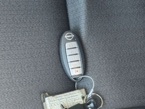 Used 2025 Nissan Altima 2.5 SV image 21