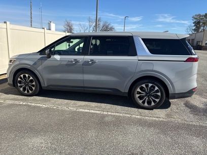Used 2024 Kia Carnival EX