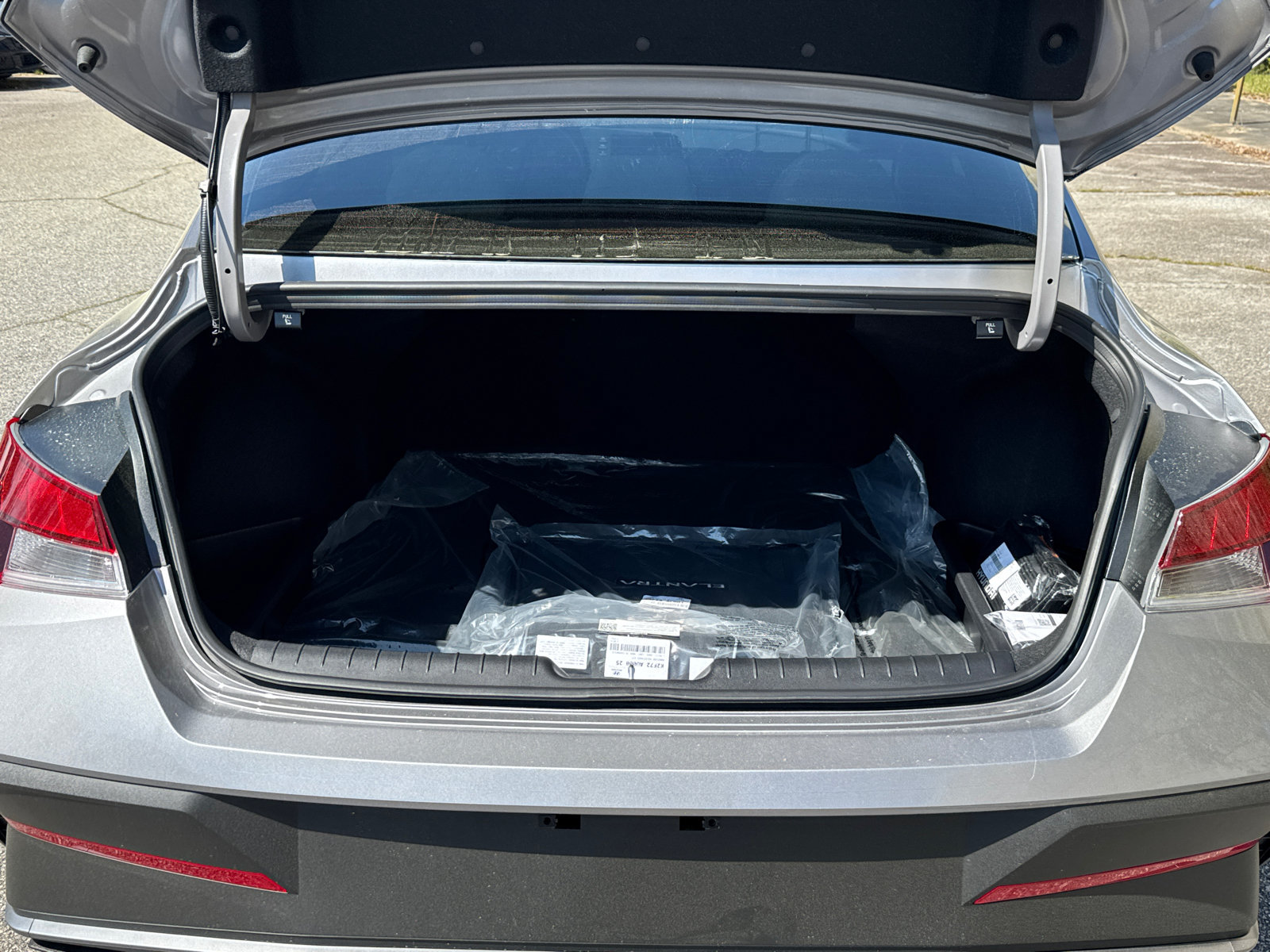 New 2026 Hyundai Kona Limited FWD image 19