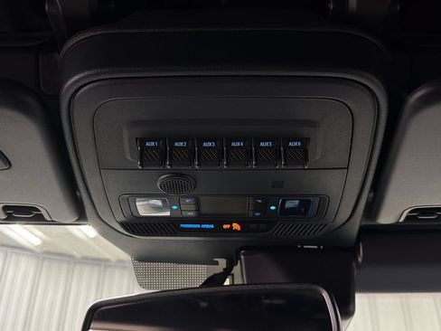 Used 2025 Ford Bronco Badlands AWD/4WD image 33