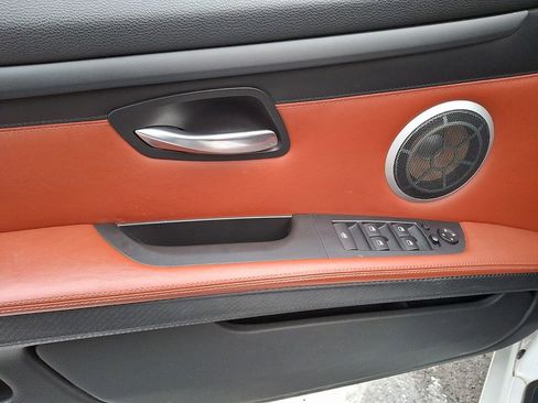 Used 2012 BMW M3 Base image 9