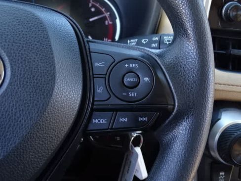 Certified 2023 Toyota RAV4 LE FWD image 35