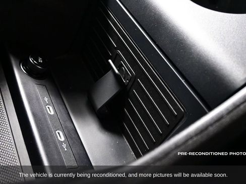 Used 2024 Audi Q4 e-tron Premium Plus w/ Premium Plus image 20