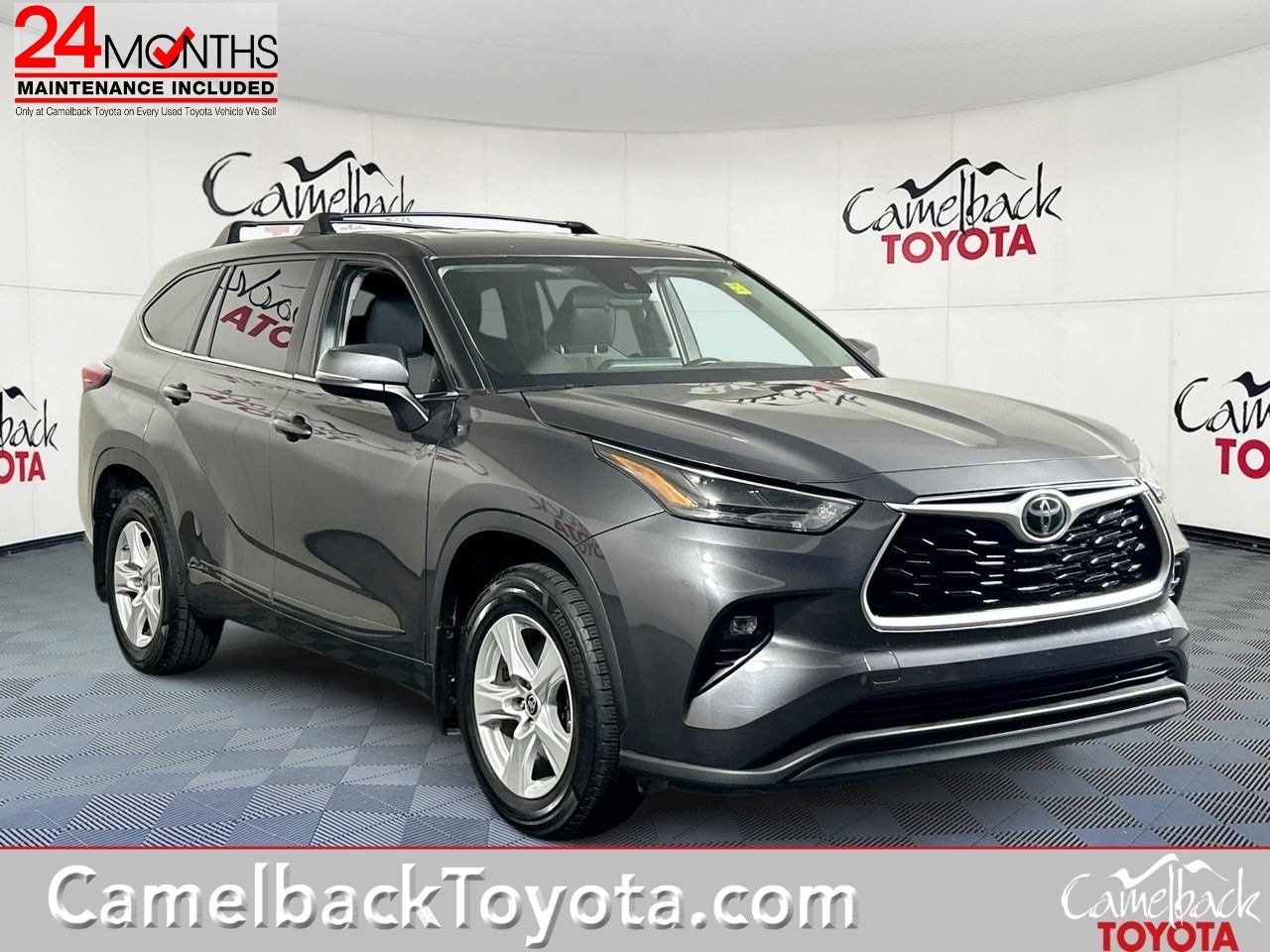 Used 2023 Toyota Highlander LE AWD/4WD image 1