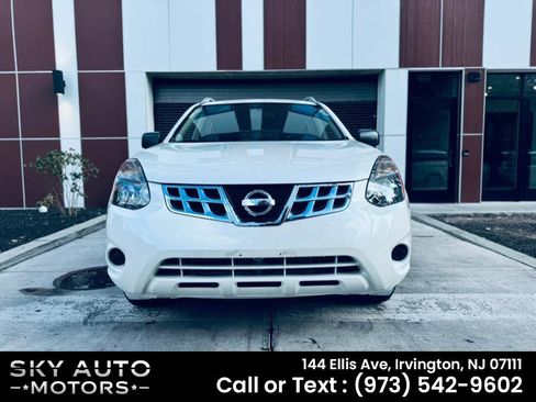 Used 2015 Nissan Rogue S w/ Convenience Package image 2