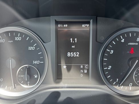 Used 2023 Mercedes-Benz Metris Passenger image 24