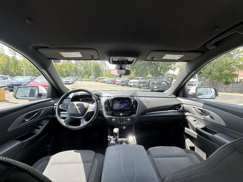 Used 2022 Chevrolet Traverse LT w/ LPO, Floor Liner Package image 21