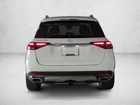 Certified 2025 Mercedes-Benz GLE 350 4MATIC w/ Winter Package image 8