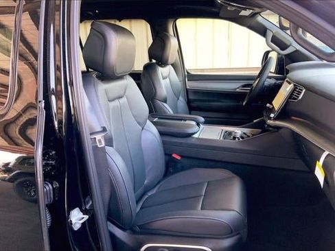New 2026 Jeep Grand Wagoneer Limited AWD/4WD image 55