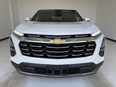 Used 2025 Chevrolet Equinox LT AWD/4WD image 14