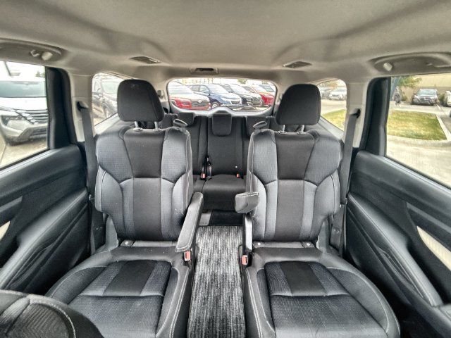 Used 2021 Subaru Ascent Premium w/ Convenience Package AWD/4WD image 21