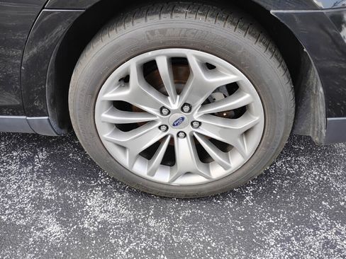 Used 2017 Ford Taurus Limited FWD image 24