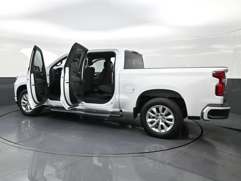 Used 2021 Chevrolet Silverado 1500 Custom w/ Custom Max Trailering Package AWD/4WD image 30