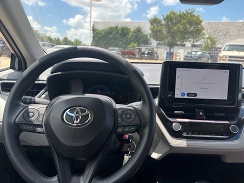 Used 2026 Toyota Corolla Cross L FWD image 10