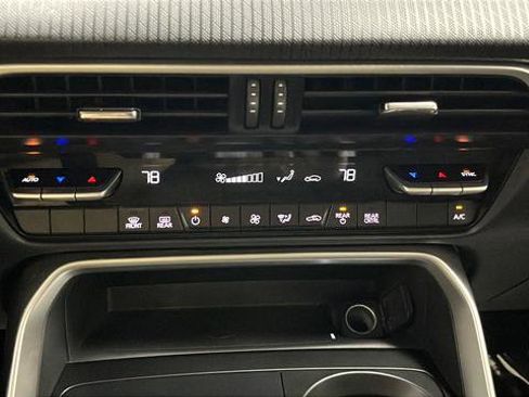 Used 2024 MAZDA CX-90 3.3 Turbo w/ Select Package AWD/4WD image 17