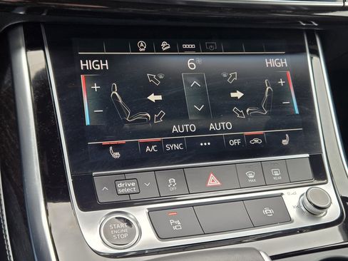 Used 2025 Audi Q7 3.0T Premium Plus image 23