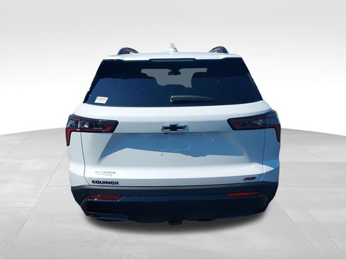 New 2027 Chevrolet Equinox RS FWD image 4