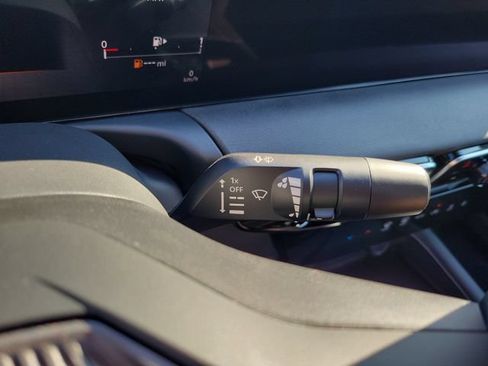 New 2026 Nissan Sentra SR w/ Floor Mat Package FWD image 24