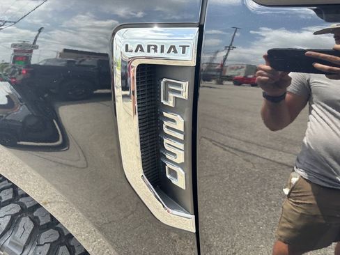 Used 2021 Ford F250 Lariat w/ Lariat Value Package AWD/4WD image 6