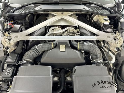 Used 2020 Aston Martin V8 Vantage AMR RWD image 39