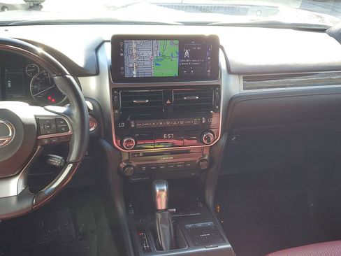 Used 2023 Lexus GX 460 Premium w/ Premium Package image 19