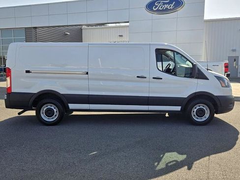 Certified 2023 Ford Transit 150 Low Roof RWD image 4