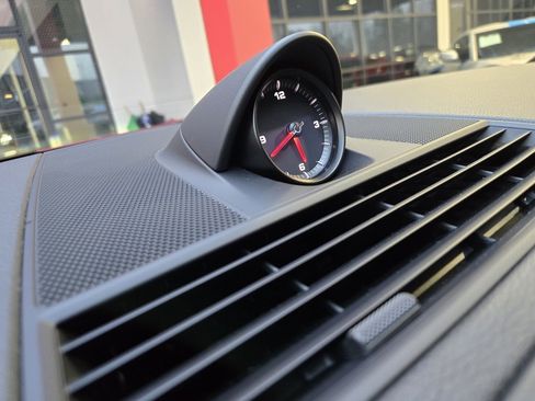 Used 2020 Porsche Panamera image 30