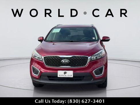 Used 2018 Kia Sorento FWD V6 image 16