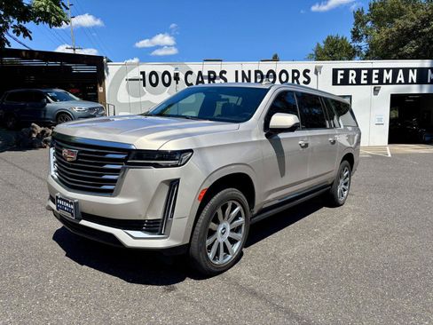 Used 2021 Cadillac Escalade ESV Premium Luxury Platinum AWD/4WD image 9