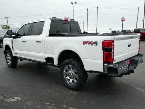 Used 2023 Ford F250 Lariat w/ Lariat Ultimate Package AWD/4WD image 9