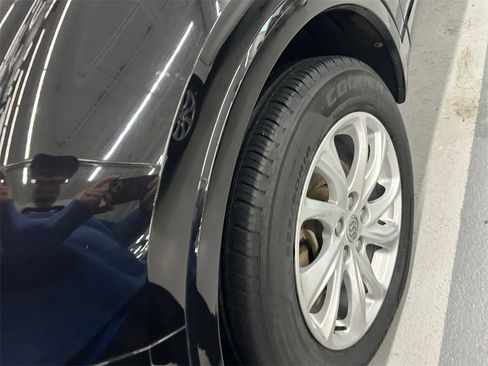 Used 2019 Buick Envision Preferred image 17