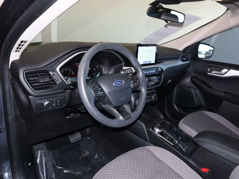 Used 2020 Ford Escape SE image 21